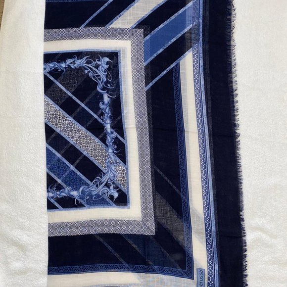 Scarf - Picture 5 of 5